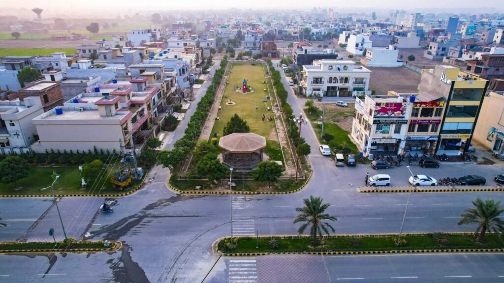 Owning a 10 Marla Plot in Park View City Lahore Securely