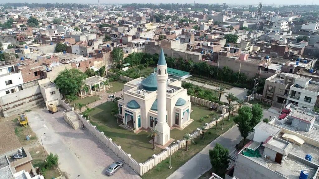 Green Living in Park View City Lahore 