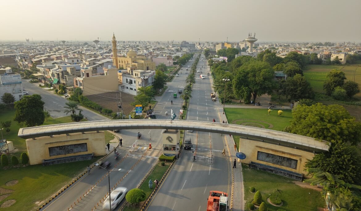 Best Commercial Areas in Park View City Lahore for Business Growth