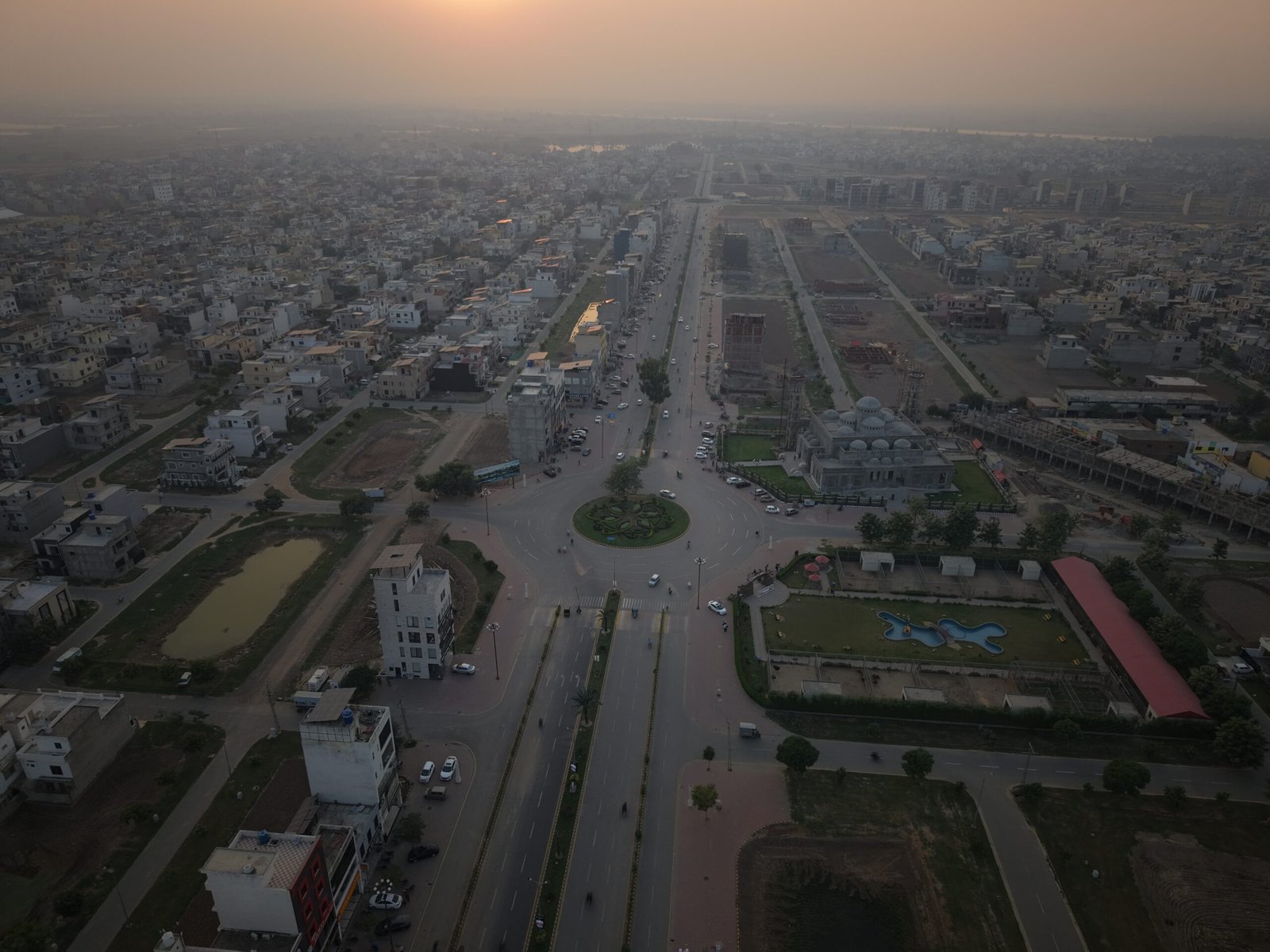 Prime 10 Marla Plot for Sale in Platinum Block, Park View City Lahore